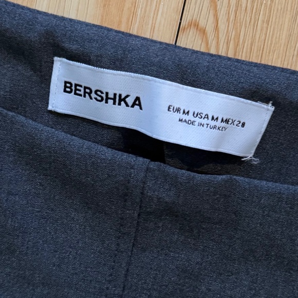 Asos Bershka bow front pleated tailored mini skirt in gray size M - Picture 6 of 6